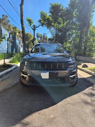 JEEP COMMANDER 1.3 T270 TURBO FLEX LIMITED AT6 JEEP COMMANDER 1.3 T270 TURBO FLEX LIMITED AT6